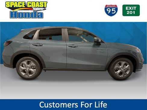 New 2026 Honda HR-V LX image 2