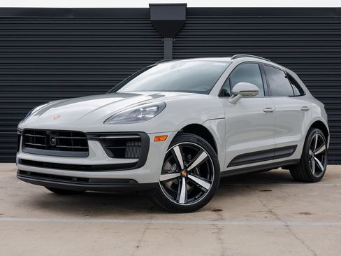 Certified 2026 Porsche Macan S AWD/4WD image 1