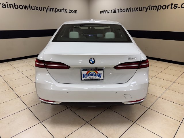 Used 2024 BMW 530i w/ Convenience Package RWD image 5