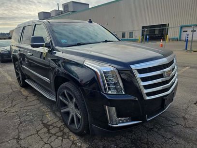 Used 2015 Cadillac Escalade Luxury