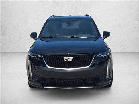 Used 2021 Cadillac XT6 Sport AWD/4WD image 2