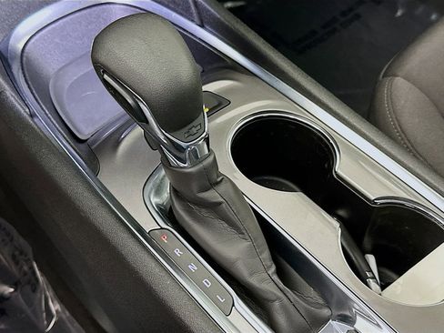 Used 2024 Chevrolet Malibu LT image 23