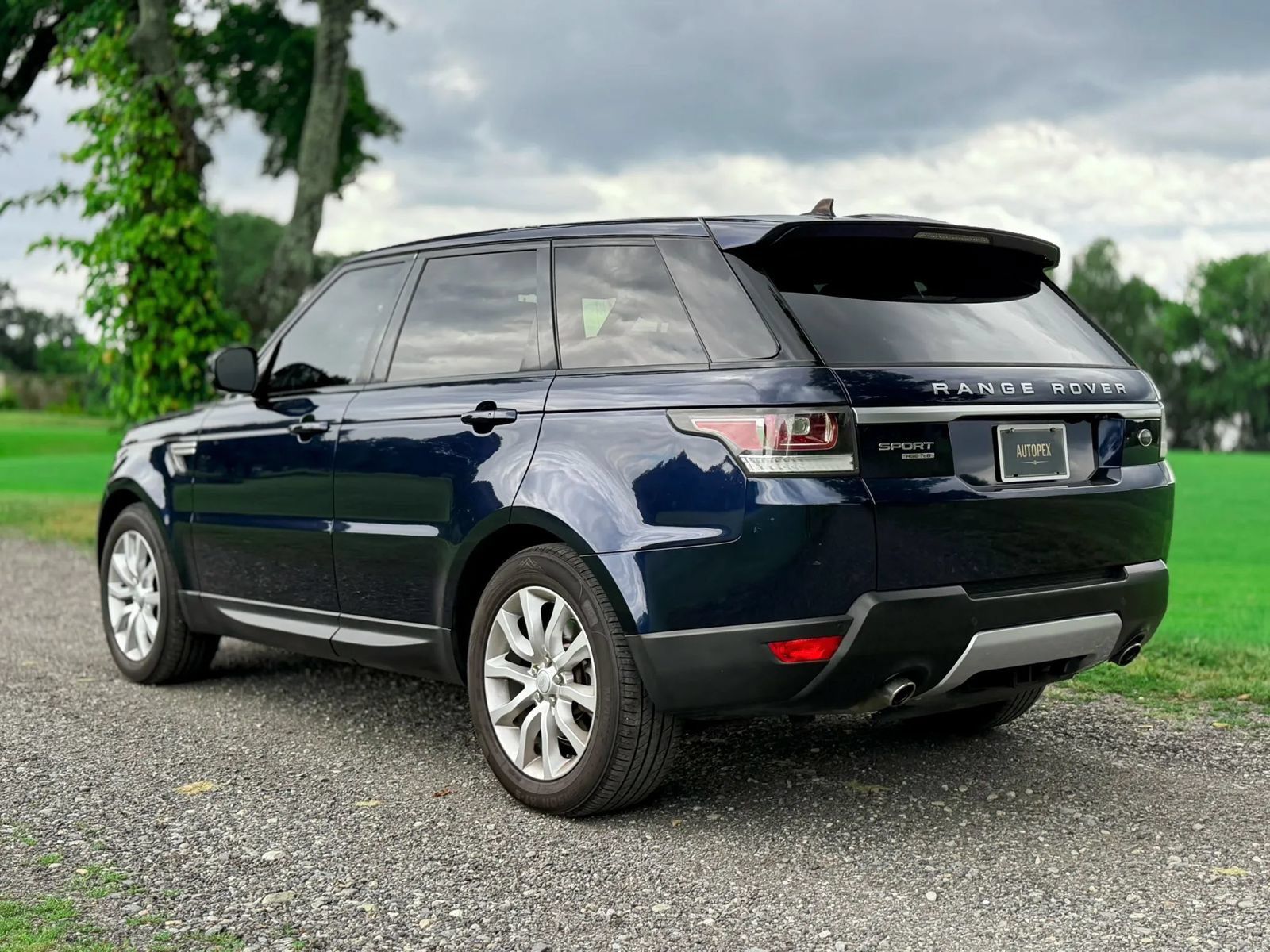 Used 2016 Land Rover Range Rover Sport HSE AWD/4WD image 25