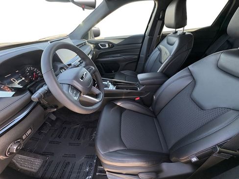 New 2026 Jeep Compass Latitude image 19