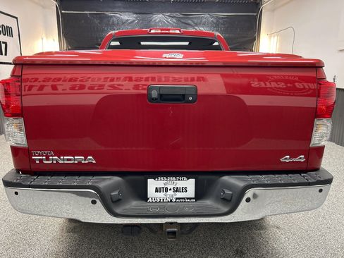 Used 2011 Toyota Tundra Limited w/ Platinum Pkg image 5