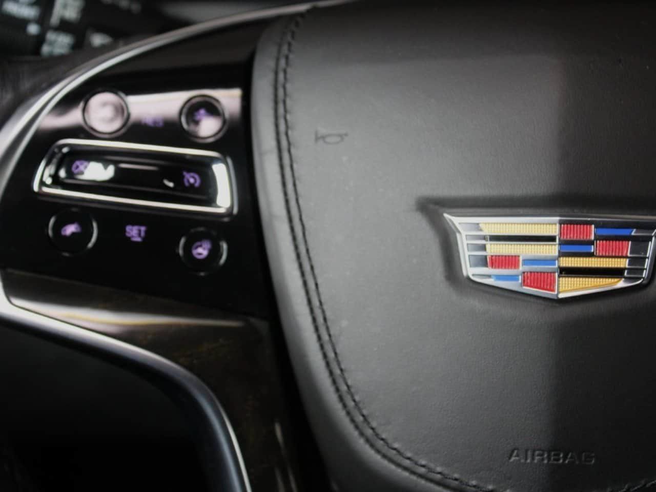 Used 2019 Cadillac Escalade Platinum AWD/4WD image 33
