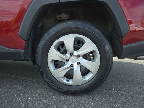 Certified 2023 Toyota RAV4 LE AWD/4WD image 36
