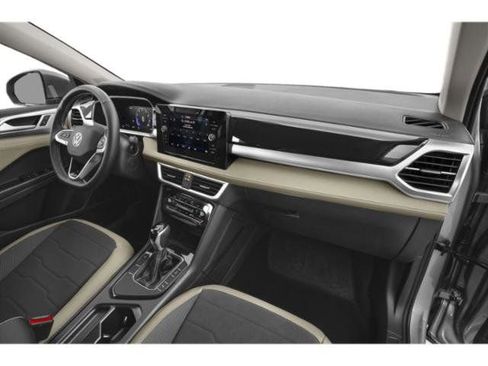 New 2025 Volkswagen Taos SE image 15