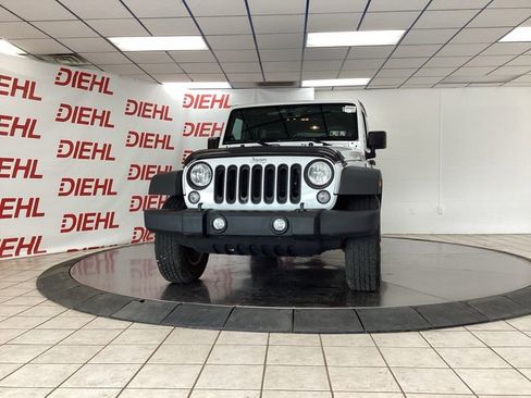 Used 2014 Jeep Wrangler Unlimited Sport w/ Quick Order Package 24S AWD/4WD image 2