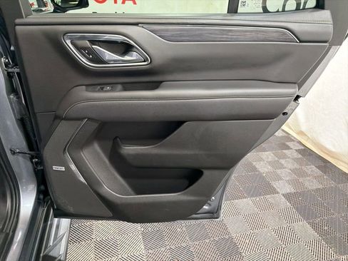Used 2021 GMC Yukon SLT w/ SLT Premium Package AWD/4WD image 12