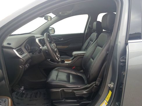 Used 2021 GMC Acadia SLE FWD image 9