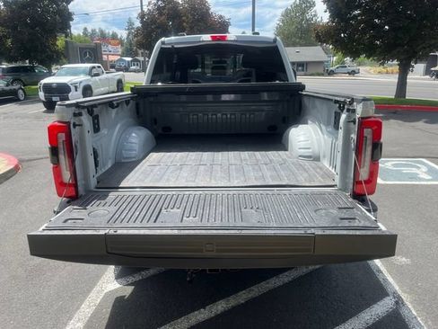 Used 2025 Ford F350 Platinum w/ Platinum Plus Package AWD/4WD image 16