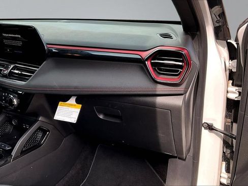 Used 2024 Chevrolet TrailBlazer RS FWD image 25