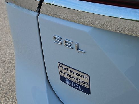 Used 2025 Volkswagen Atlas SEL AWD/4WD image 12