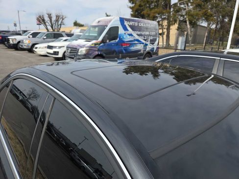 Used 2014 Mercedes-Benz C 300 Sport image 2