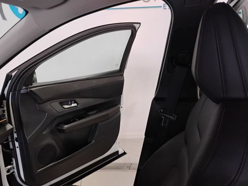 Used 2024 Nissan Ariya AWD image 66
