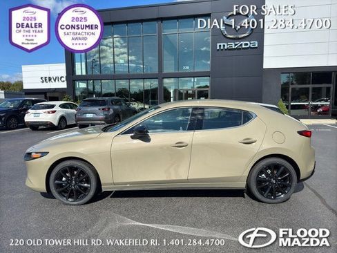 New 2025 MAZDA MAZDA3 Carbon w/ Appearance Package image 22