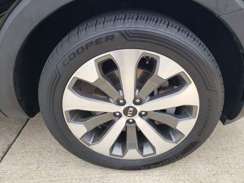 Used 2021 Kia Telluride S image 47