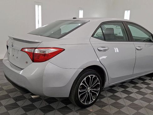 Used 2014 Toyota Corolla S image 4