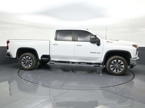 Used 2023 Chevrolet Silverado 2500 LT w/ All Star Edition AWD/4WD image 6
