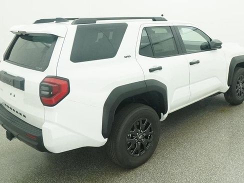 New 2026 Toyota 4Runner SR5 AWD/4WD image 9