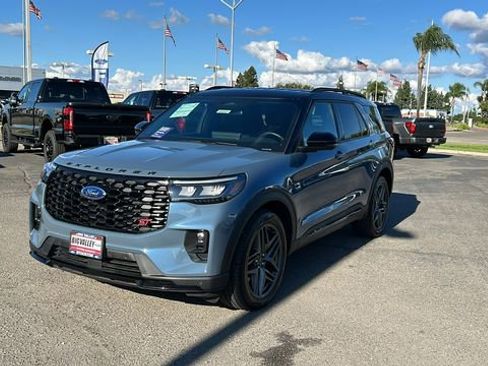 Certified 2025 Ford Explorer ST image 8