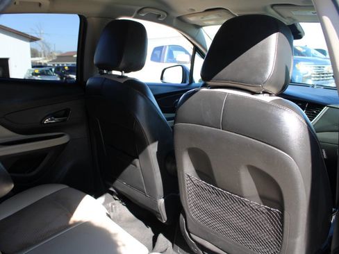 Used 2019 Buick Encore Preferred image 10