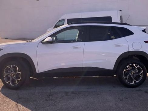 New 2026 Chevrolet Trax LT FWD image 5