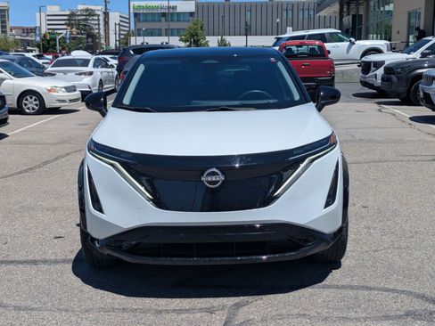 Used 2024 Nissan Ariya AWD image 11