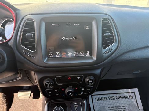 Used 2020 Jeep Compass Trailhawk image 5