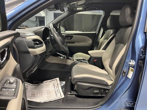 Used 2025 Subaru Forester Limited w/ Popular Package #1 AWD/4WD image 12