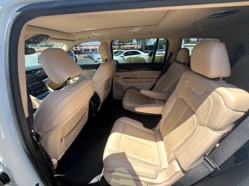 Used 2021 Jeep Grand Cherokee L Limited RWD image 15