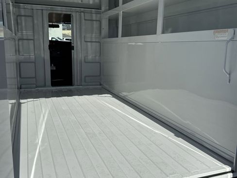 New 2024 Chevrolet Express 3500 w/ Power Convenience Package image 21