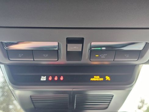 New 2026 MAZDA MAZDA3 Hatchback w/Premium Plus Pkg image 18