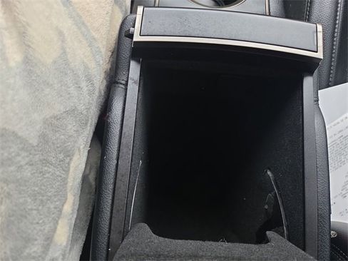 Used 2018 Lincoln MKC Premiere image 27