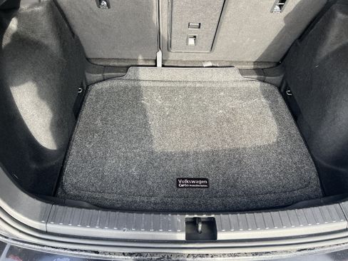 Certified 2022 Volkswagen Taos SE w/ Panoramic Sunroof Package FWD image 29