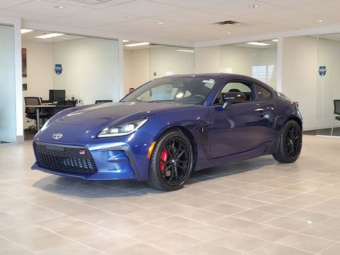 New 2025 Toyota GR86 Premium image 2