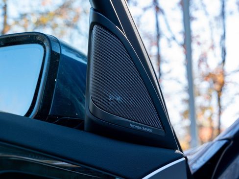 Used 2023 BMW 530i xDrive 530i xDrive w/ Executive Package image 17