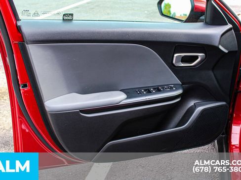 Used 2025 Kia K4 LXS FWD image 38