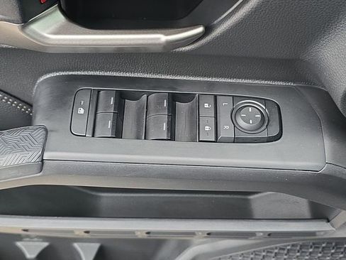 Certified 2025 Toyota Tacoma Limited image 27