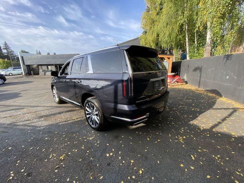 Used 2025 Cadillac Escalade Premium Luxury Platinum w/ LPO, Floor Liner Package AWD/4WD image 4