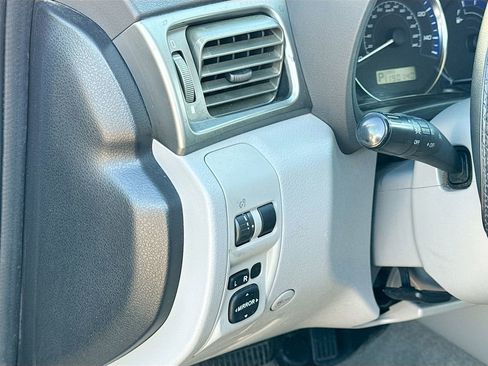 Used 2010 Subaru Forester 2.5X Limited image 10
