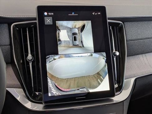 New 2026 Volvo XC90 T8 Ultra w/ Lounge Package image 15