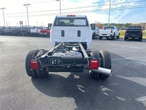 New 2026 Chevrolet Silverado 3500 LT w/ Convenience Package image 7