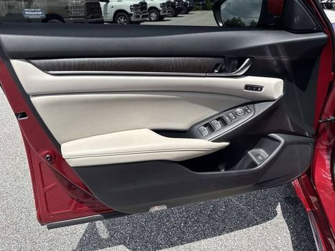Used 2022 Honda Accord EX-L image 19