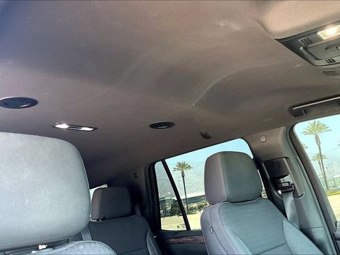 Used 2022 Chevrolet Tahoe LS RWD image 13