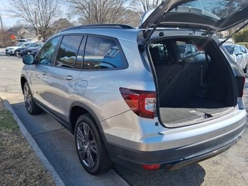Used 2022 Honda Pilot Sport image 9