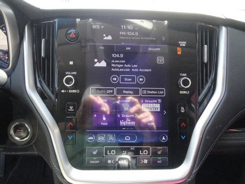 Used 2022 Subaru Outback Limited image 14