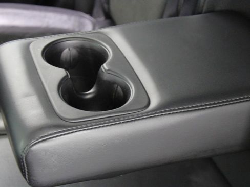 Used 2015 Jeep Grand Cherokee Altitude image 39