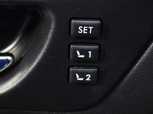 Used 2017 Subaru Outback 2.5i Limited w/ Popular Package #5 image 24